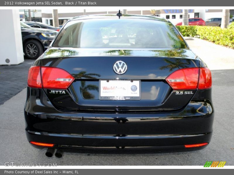 Black / Titan Black 2012 Volkswagen Jetta SEL Sedan