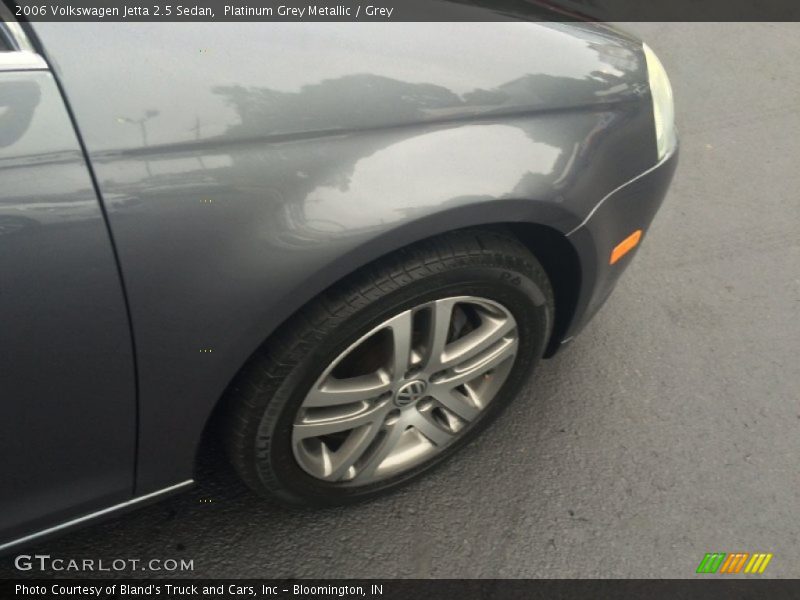 Platinum Grey Metallic / Grey 2006 Volkswagen Jetta 2.5 Sedan