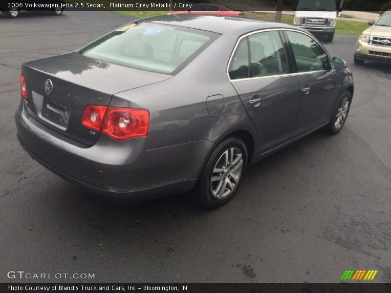 Platinum Grey Metallic / Grey 2006 Volkswagen Jetta 2.5 Sedan