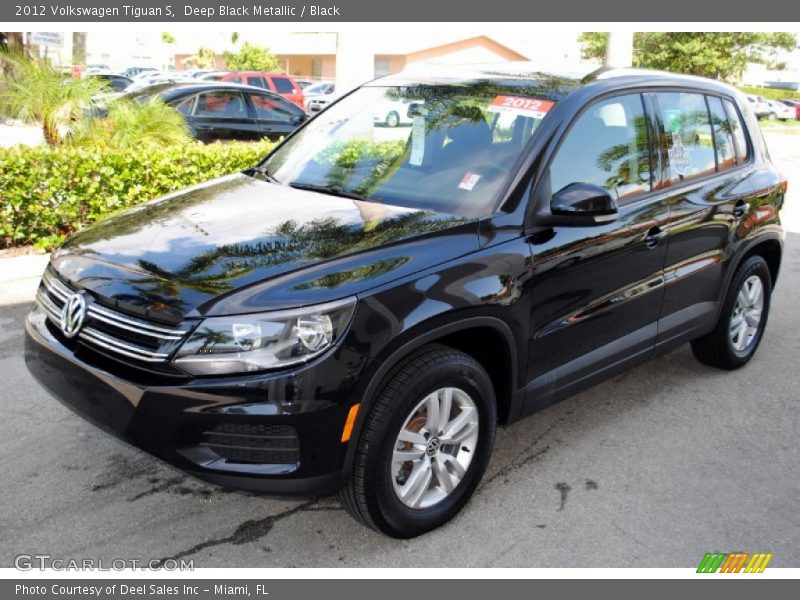 Deep Black Metallic / Black 2012 Volkswagen Tiguan S