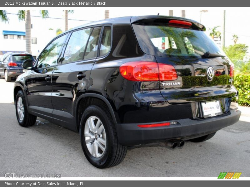 Deep Black Metallic / Black 2012 Volkswagen Tiguan S