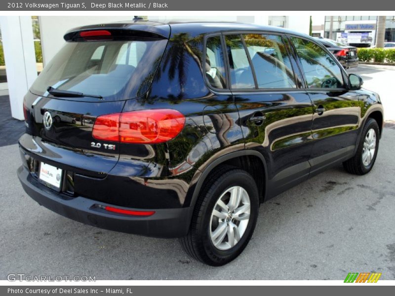 Deep Black Metallic / Black 2012 Volkswagen Tiguan S