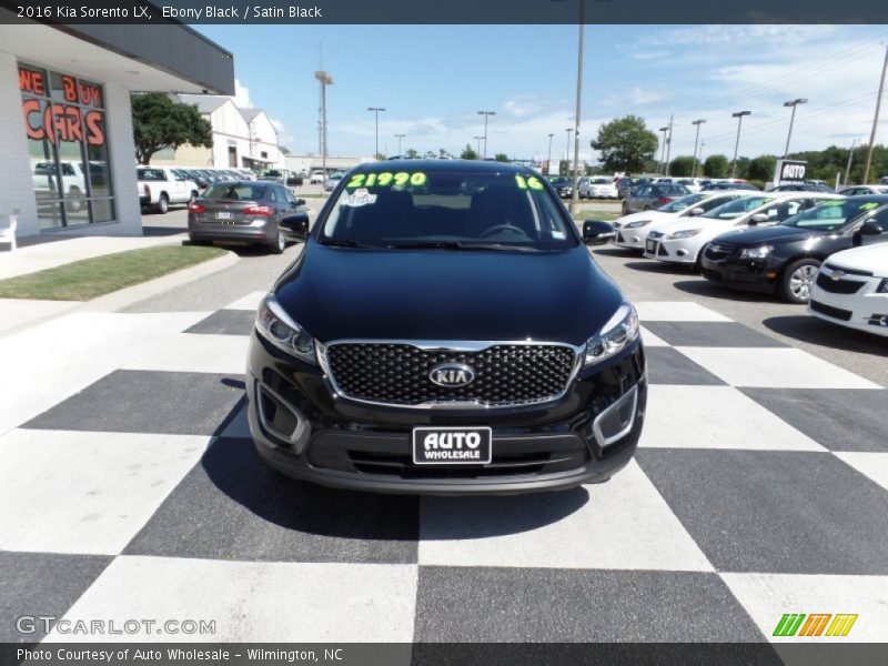 Ebony Black / Satin Black 2016 Kia Sorento LX