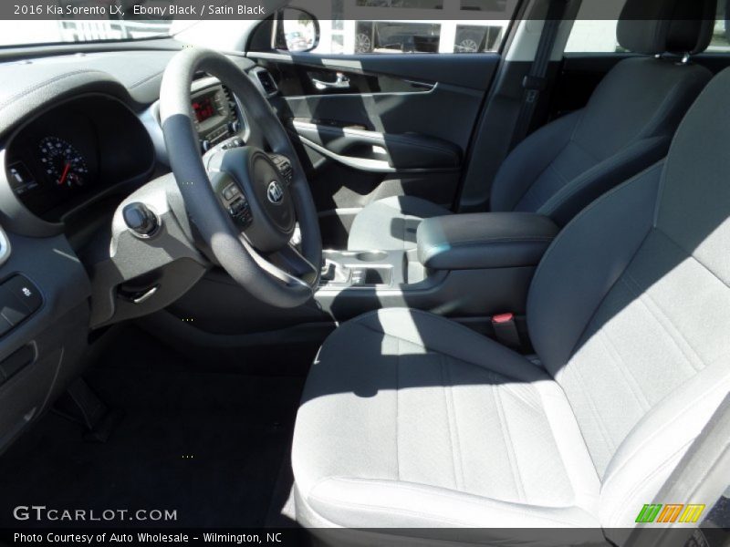Ebony Black / Satin Black 2016 Kia Sorento LX