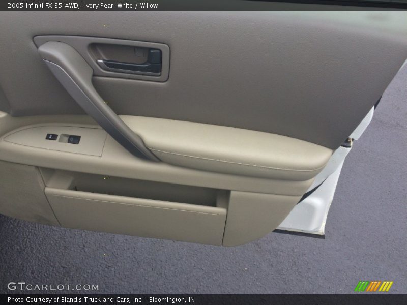 Ivory Pearl White / Willow 2005 Infiniti FX 35 AWD