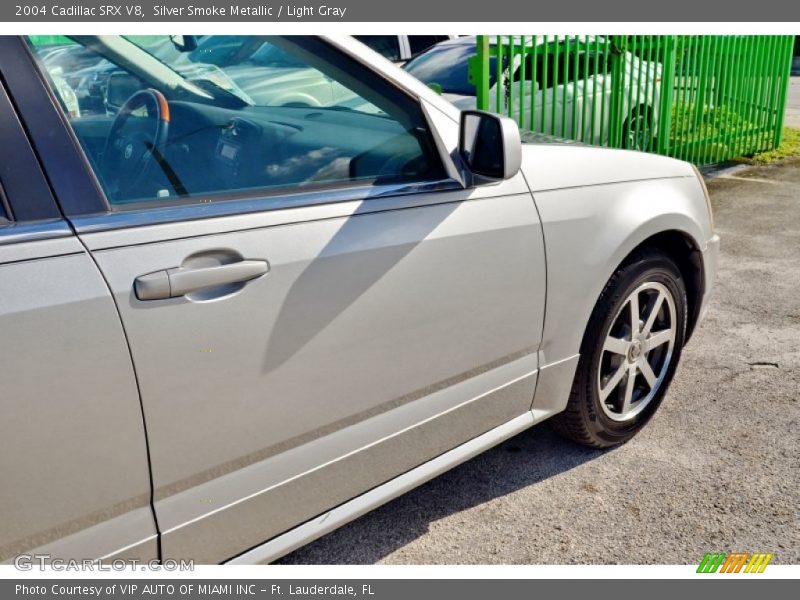 Silver Smoke Metallic / Light Gray 2004 Cadillac SRX V8