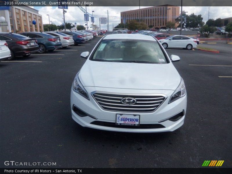 Quartz White Pearl / Beige 2016 Hyundai Sonata SE