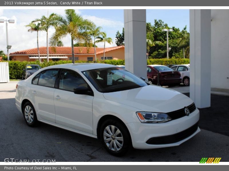 Candy White / Titan Black 2013 Volkswagen Jetta S Sedan