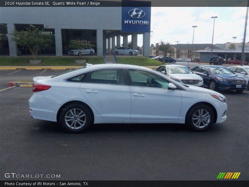 Quartz White Pearl / Beige 2016 Hyundai Sonata SE