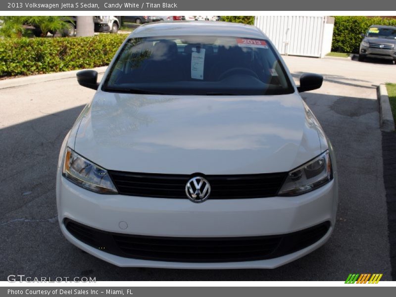 Candy White / Titan Black 2013 Volkswagen Jetta S Sedan