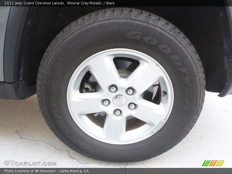 Mineral Gray Metallic / Black 2012 Jeep Grand Cherokee Laredo