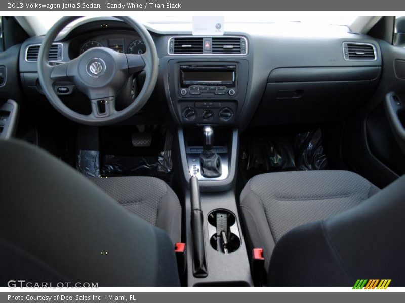 Candy White / Titan Black 2013 Volkswagen Jetta S Sedan