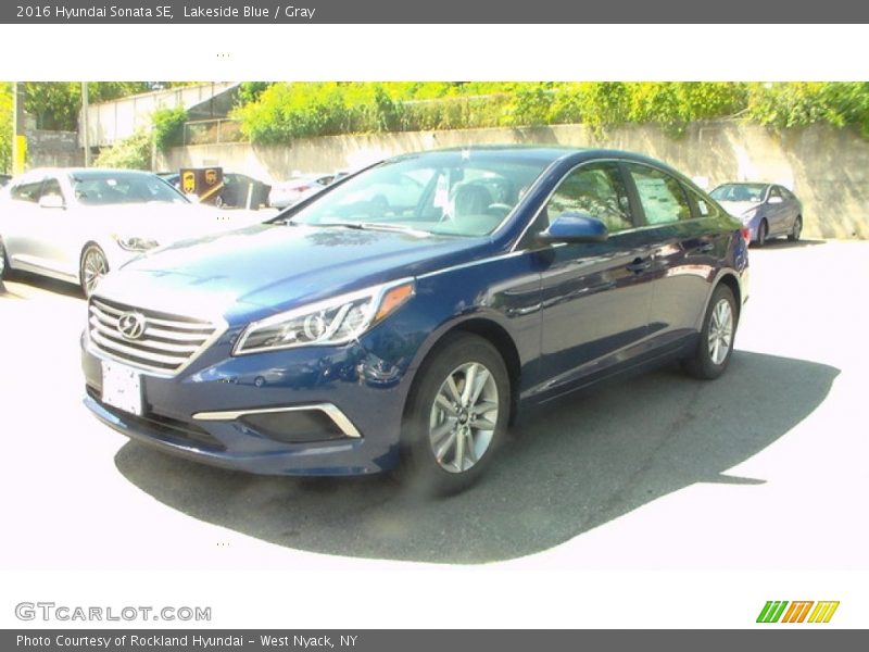 Lakeside Blue / Gray 2016 Hyundai Sonata SE