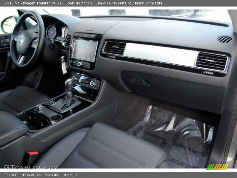 Dashboard of 2013 Touareg VR6 FSI Sport 4XMotion