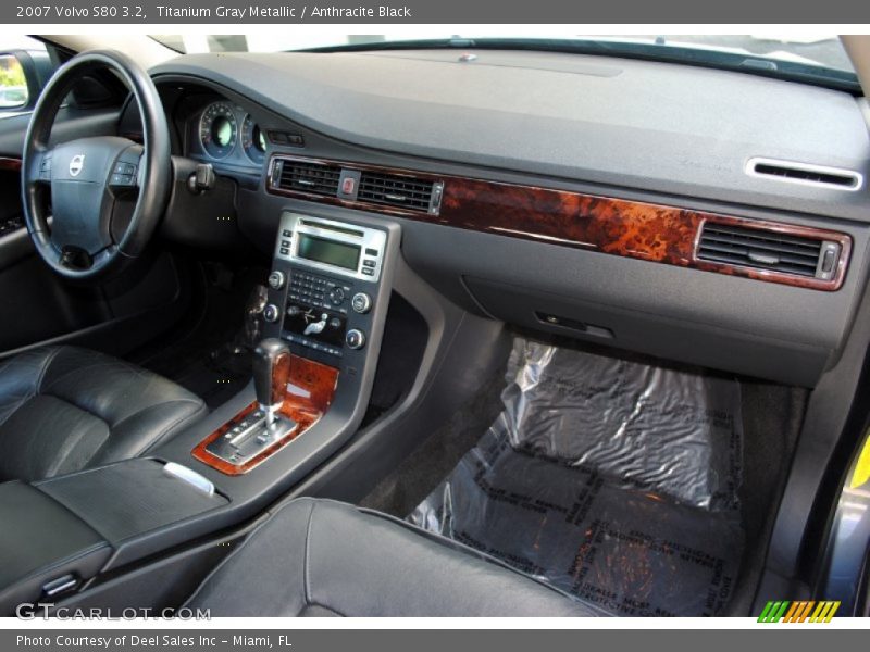Titanium Gray Metallic / Anthracite Black 2007 Volvo S80 3.2