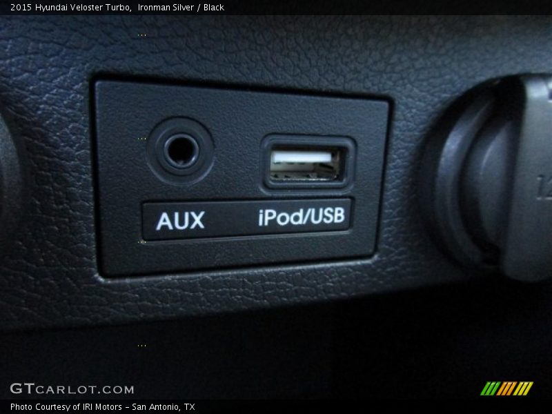 Ironman Silver / Black 2015 Hyundai Veloster Turbo