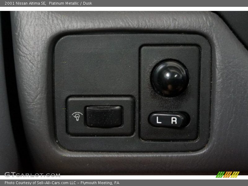 Platinum Metallic / Dusk 2001 Nissan Altima SE