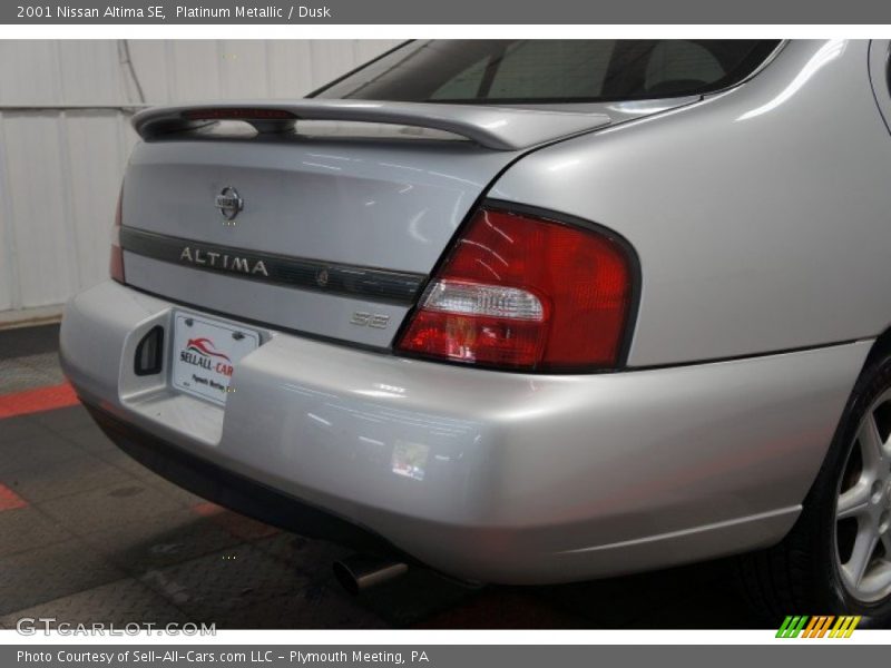 Platinum Metallic / Dusk 2001 Nissan Altima SE