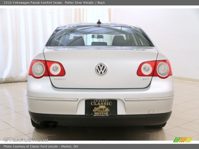 Reflex Silver Metallic / Black 2010 Volkswagen Passat Komfort Sedan