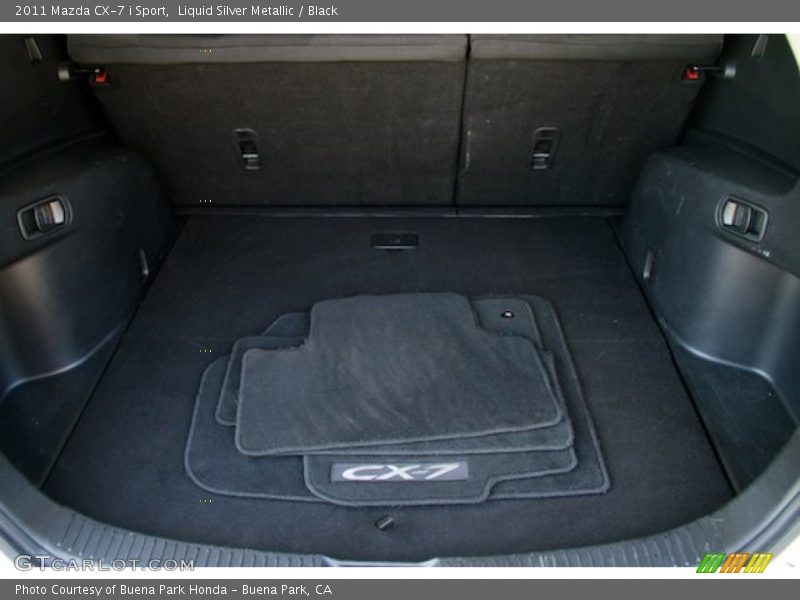 Liquid Silver Metallic / Black 2011 Mazda CX-7 i Sport