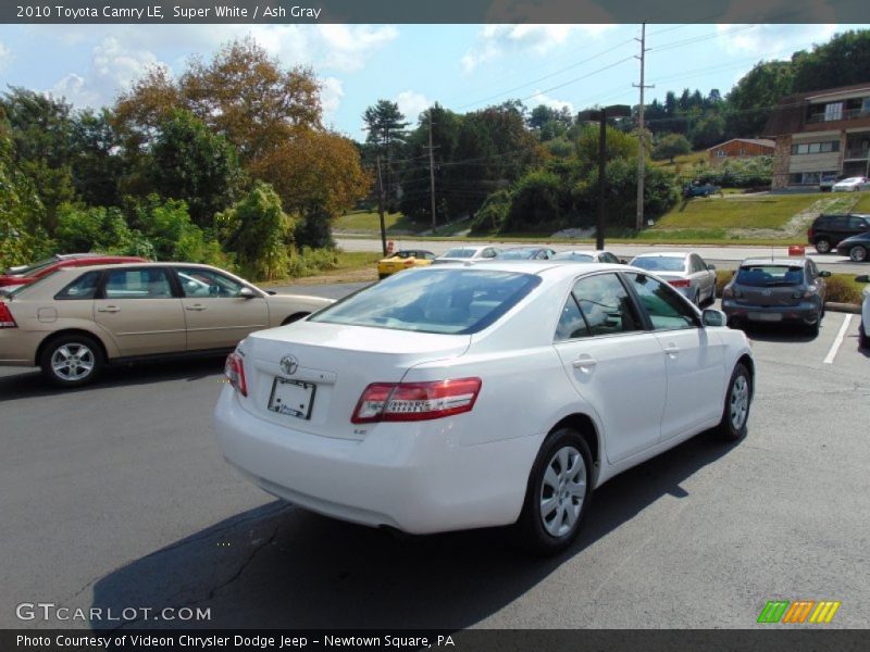 Super White / Ash Gray 2010 Toyota Camry LE