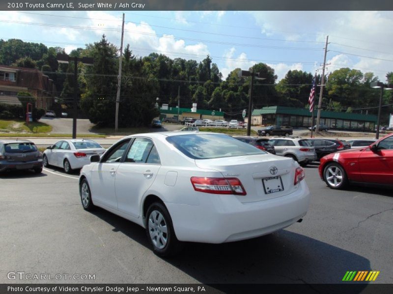 Super White / Ash Gray 2010 Toyota Camry LE