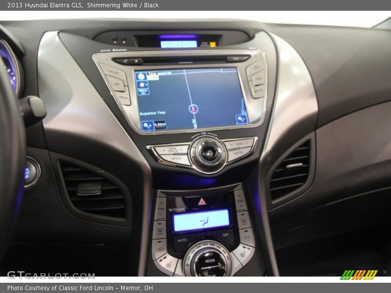 Controls of 2013 Elantra GLS