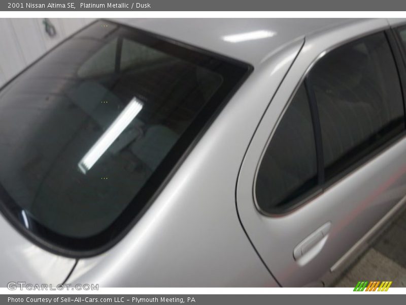 Platinum Metallic / Dusk 2001 Nissan Altima SE