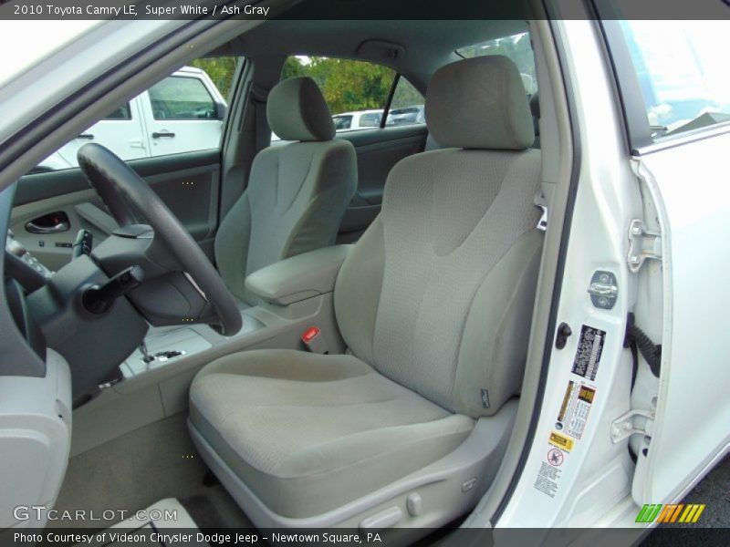 Super White / Ash Gray 2010 Toyota Camry LE