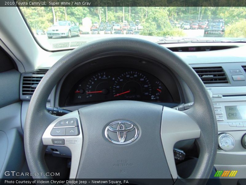 Super White / Ash Gray 2010 Toyota Camry LE