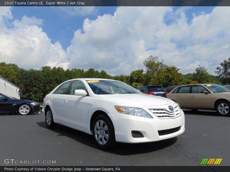 Super White / Ash Gray 2010 Toyota Camry LE