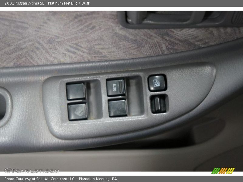 Platinum Metallic / Dusk 2001 Nissan Altima SE