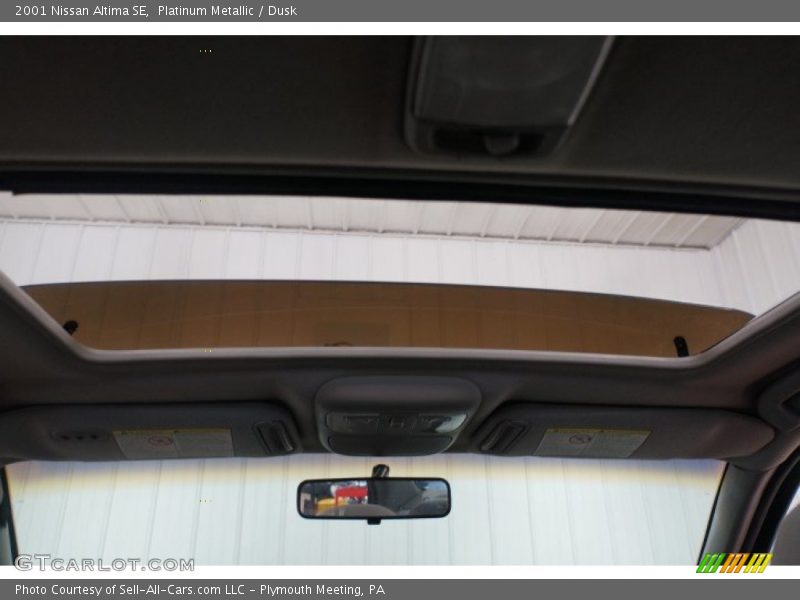 Platinum Metallic / Dusk 2001 Nissan Altima SE