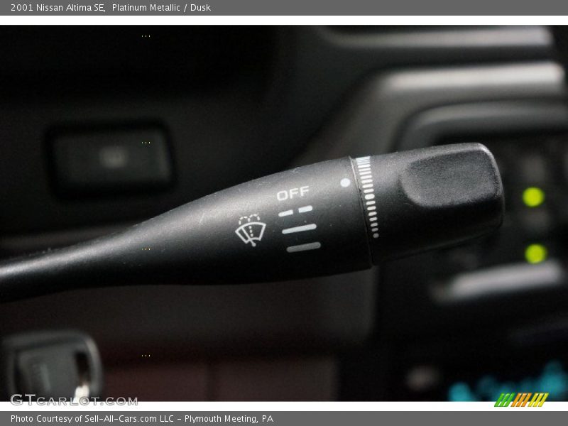 Platinum Metallic / Dusk 2001 Nissan Altima SE