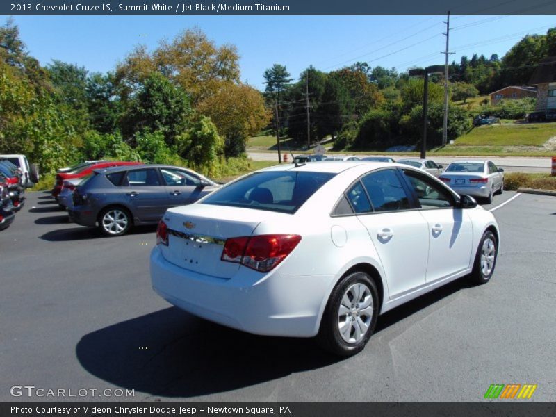 Summit White / Jet Black/Medium Titanium 2013 Chevrolet Cruze LS
