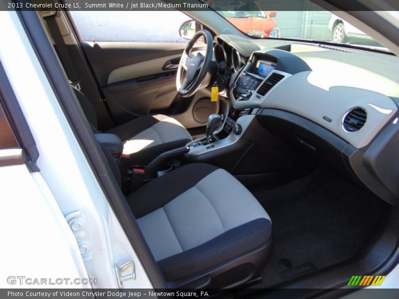Summit White / Jet Black/Medium Titanium 2013 Chevrolet Cruze LS