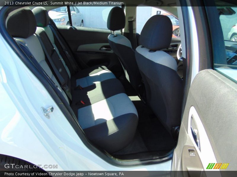 Summit White / Jet Black/Medium Titanium 2013 Chevrolet Cruze LS