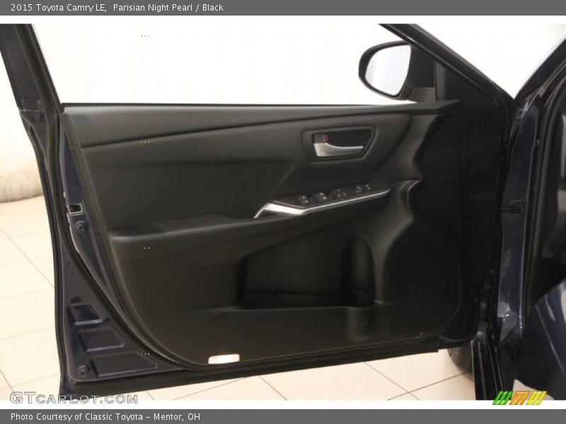Parisian Night Pearl / Black 2015 Toyota Camry LE