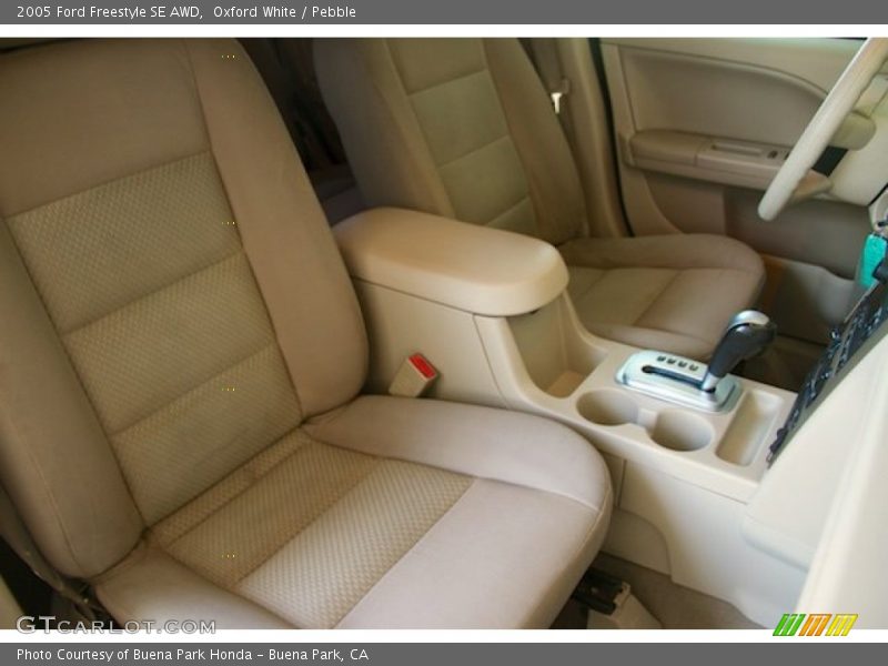 Oxford White / Pebble 2005 Ford Freestyle SE AWD