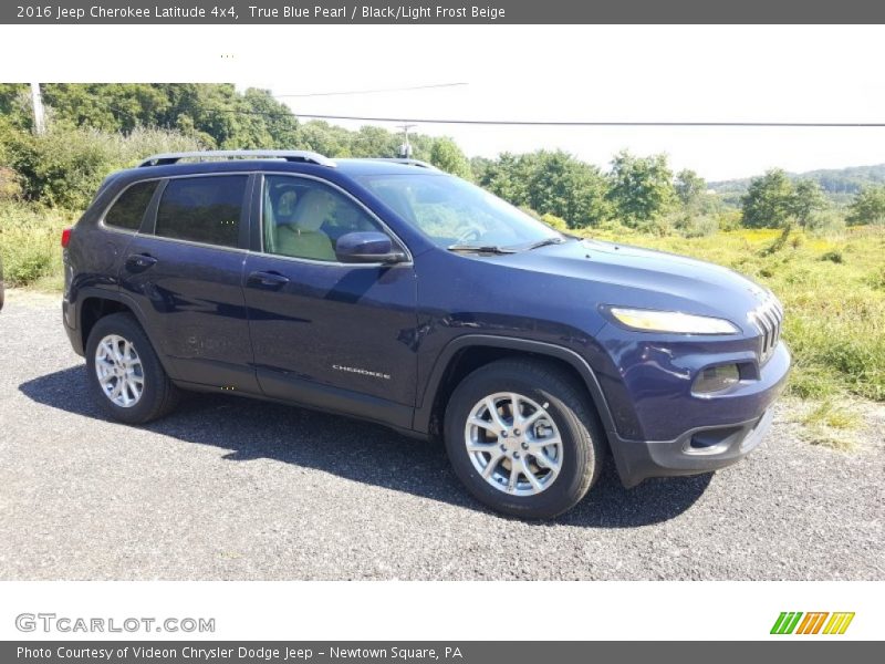 True Blue Pearl / Black/Light Frost Beige 2016 Jeep Cherokee Latitude 4x4