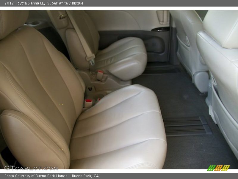 Super White / Bisque 2012 Toyota Sienna LE