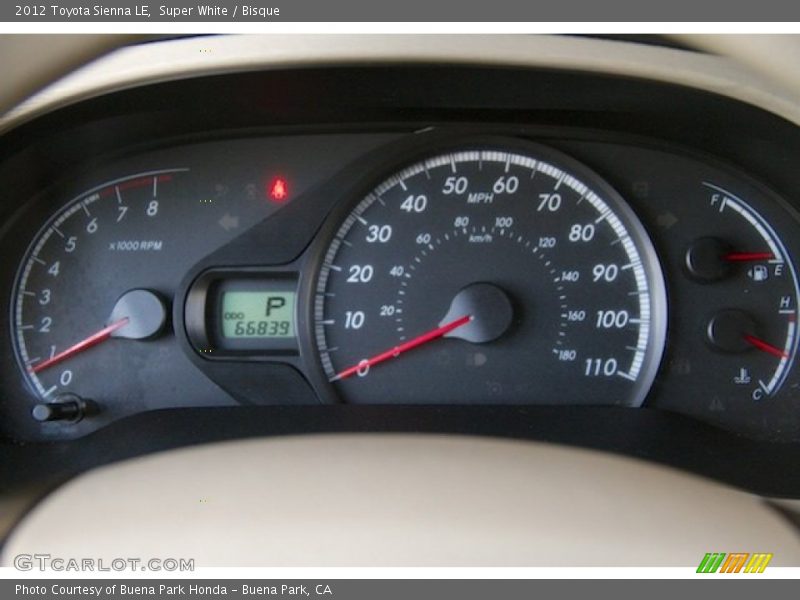 Super White / Bisque 2012 Toyota Sienna LE