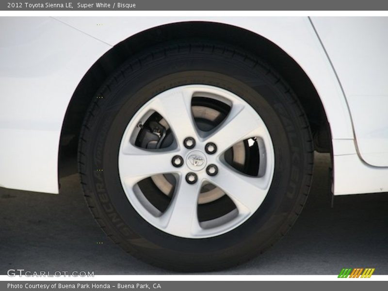 Super White / Bisque 2012 Toyota Sienna LE