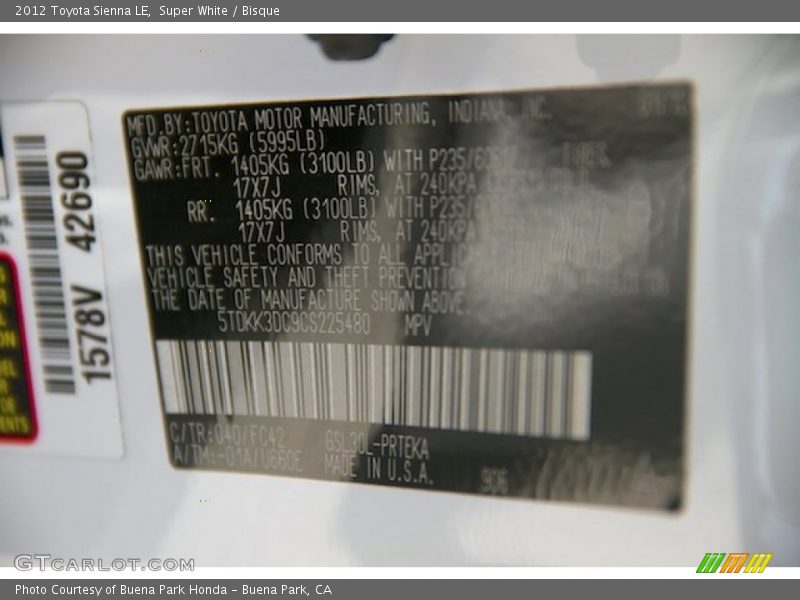 Super White / Bisque 2012 Toyota Sienna LE