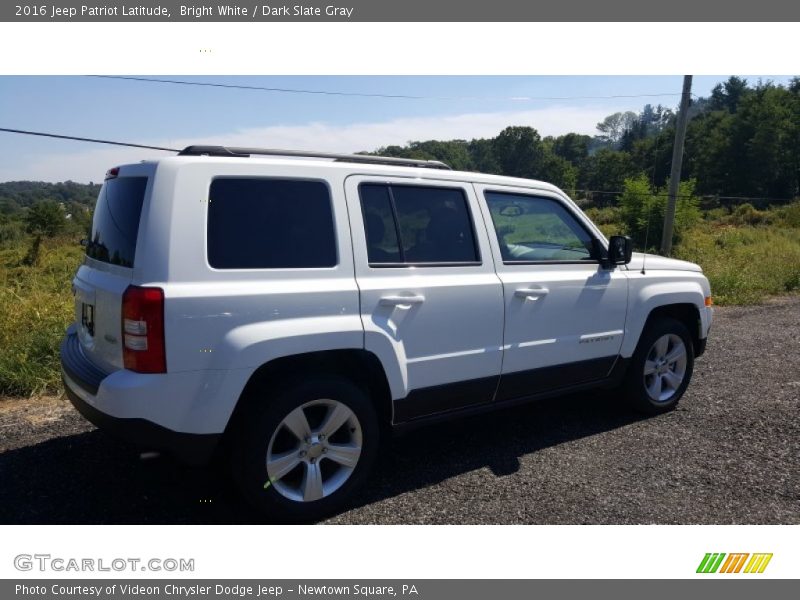 Bright White / Dark Slate Gray 2016 Jeep Patriot Latitude