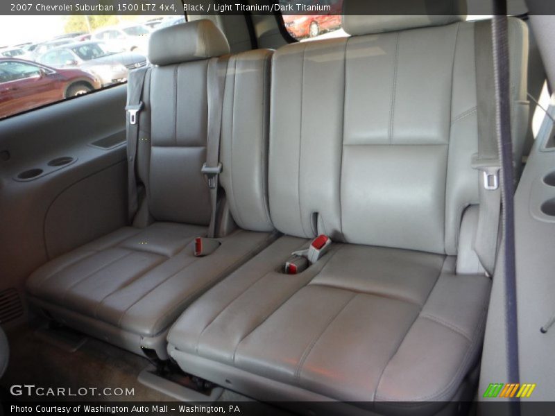 Black / Light Titanium/Dark Titanium 2007 Chevrolet Suburban 1500 LTZ 4x4