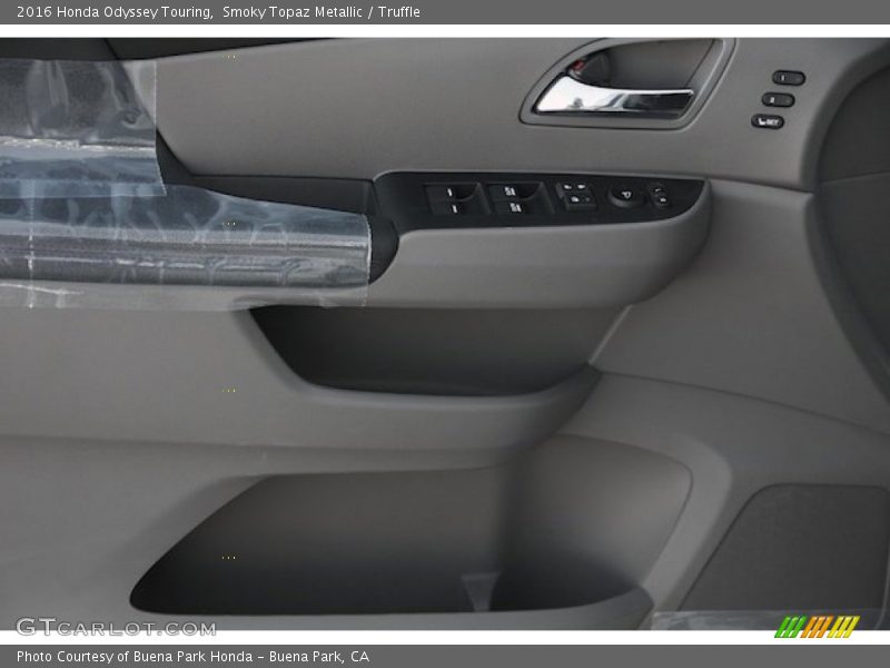 Smoky Topaz Metallic / Truffle 2016 Honda Odyssey Touring