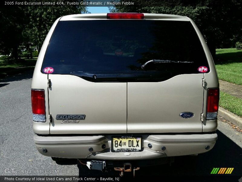 Pueblo Gold Metallic / Medium Pebble 2005 Ford Excursion Limited 4X4