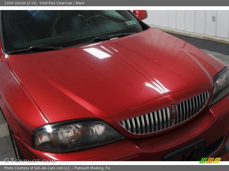 Vivid Red Clearcoat / Black 2004 Lincoln LS V8
