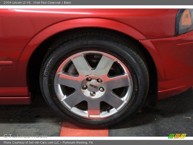 Vivid Red Clearcoat / Black 2004 Lincoln LS V8
